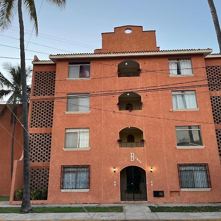 Zona Dorada: Amplio Departamento Para 12 Mazatlán Exteriér fotografie